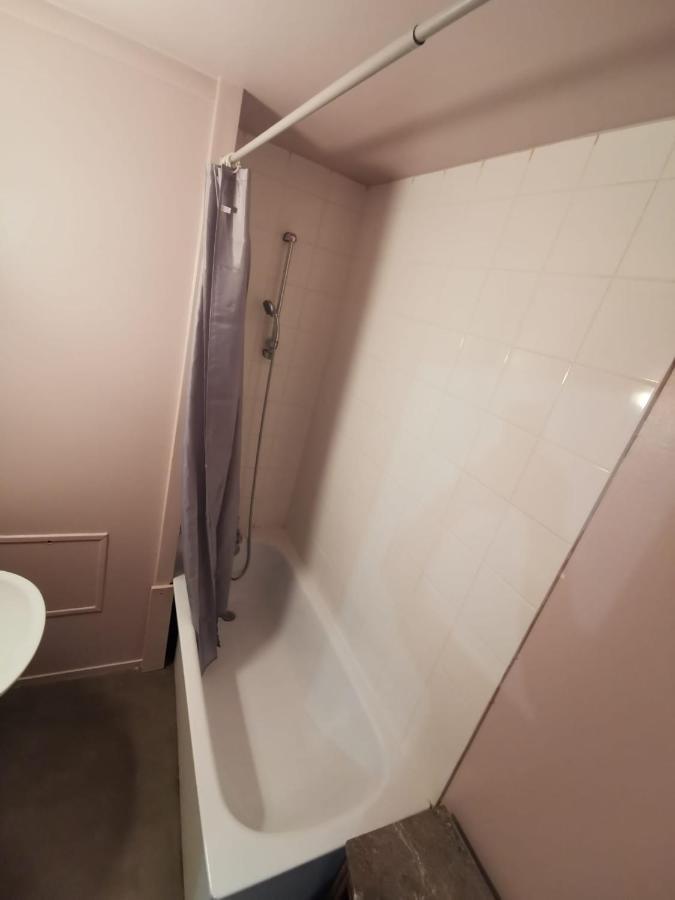 Logerthine Bezons Apartment Екстериор снимка